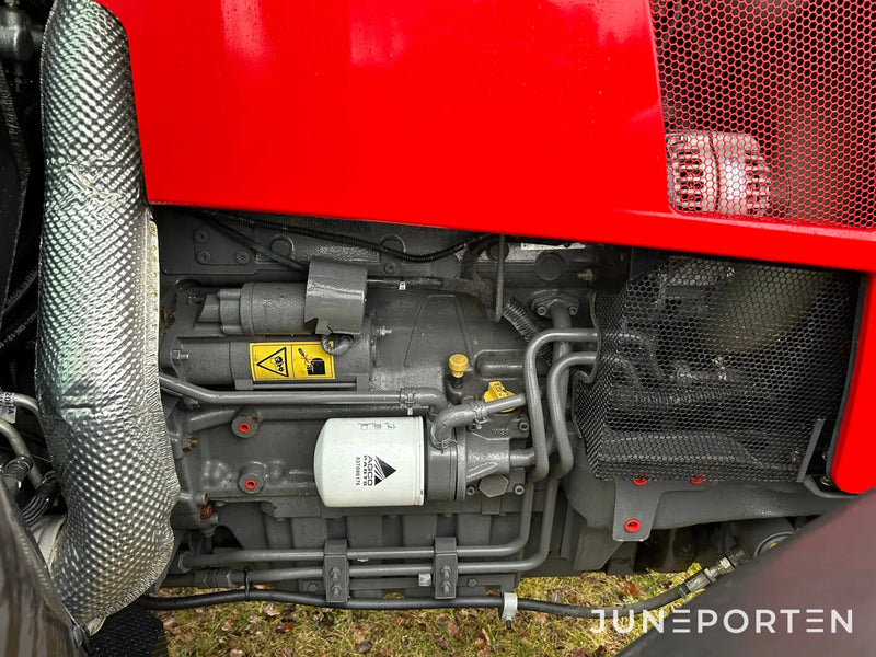 Massey Ferguson 5710