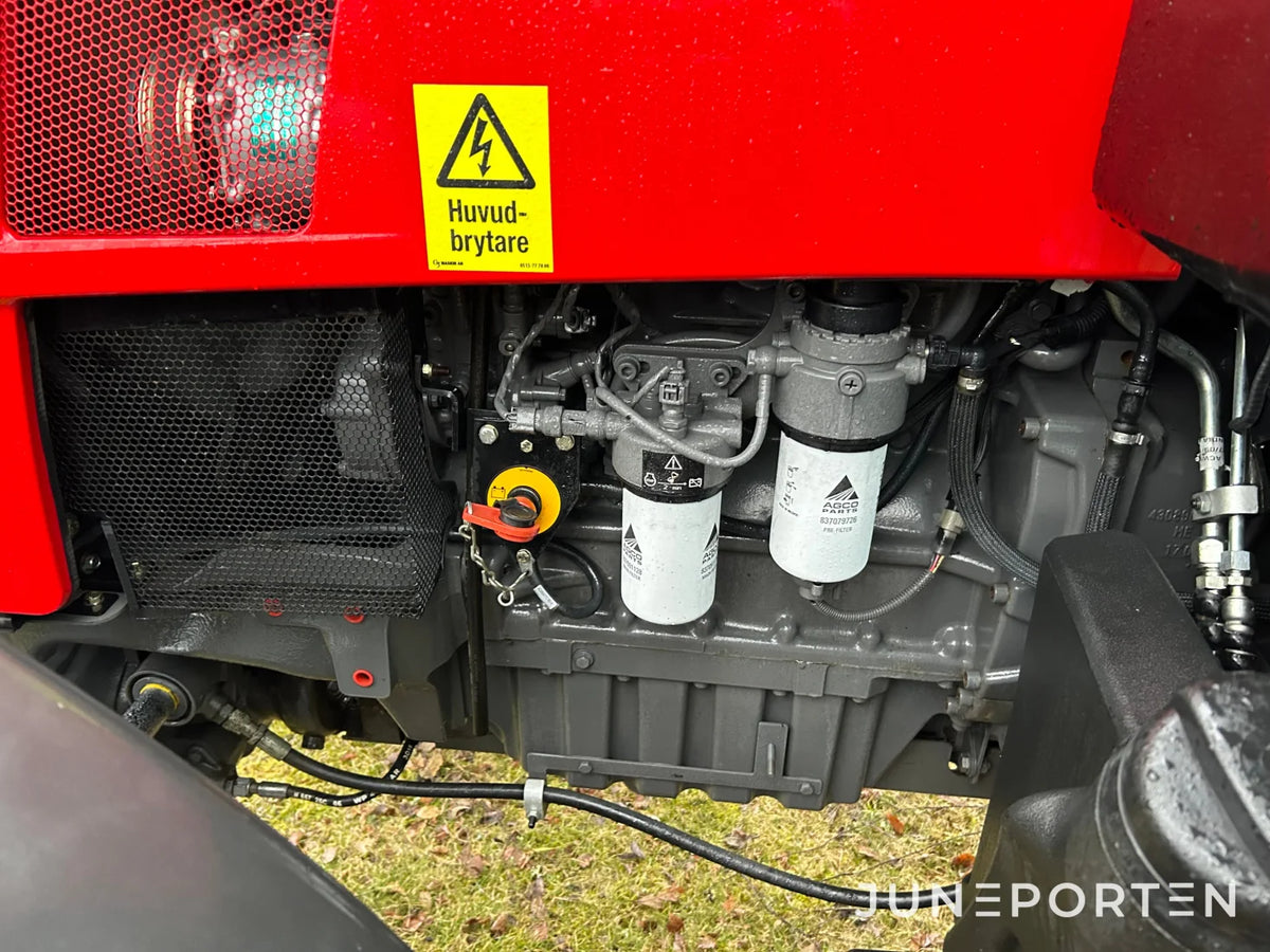 Massey Ferguson 5710