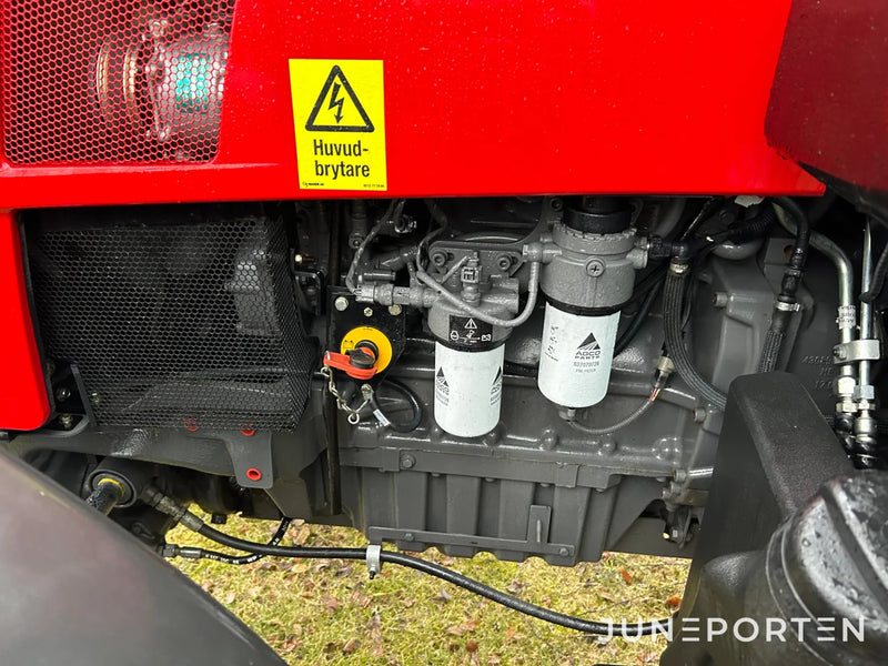 Massey Ferguson 5710