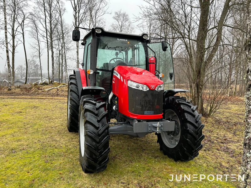 Massey Ferguson 5710