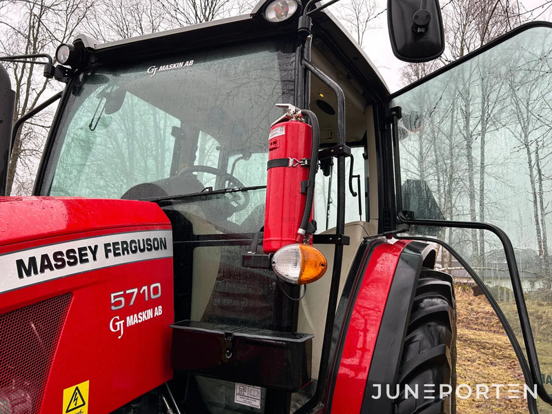 Massey Ferguson 5710