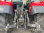 Massey Ferguson 5712 med lastare