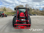 Massey Ferguson 5712 med lastare