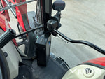 Massey Ferguson 5712 med lastare