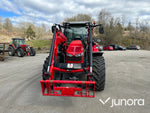 Massey Ferguson 5712 med lastare
