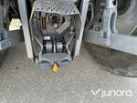 Massey Ferguson 5712 med lastare