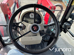 Massey Ferguson 5712 med lastare