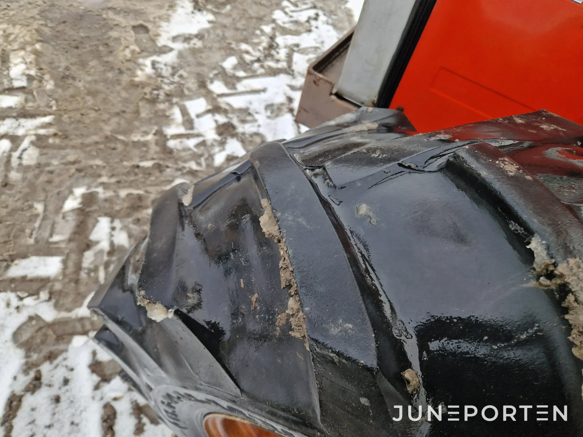 Massey Ferguson 690 MP med Trima lastare