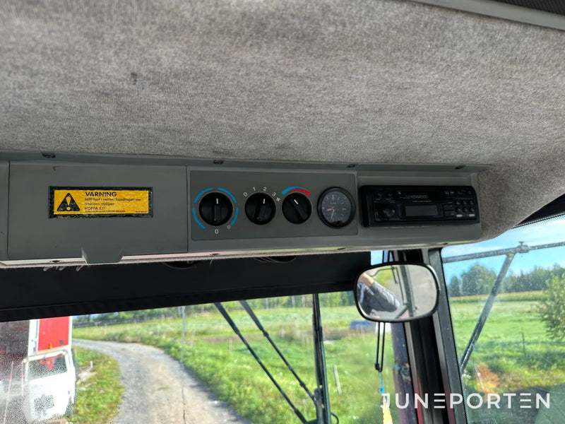 Massey Ferguson 8150 med Twintrac