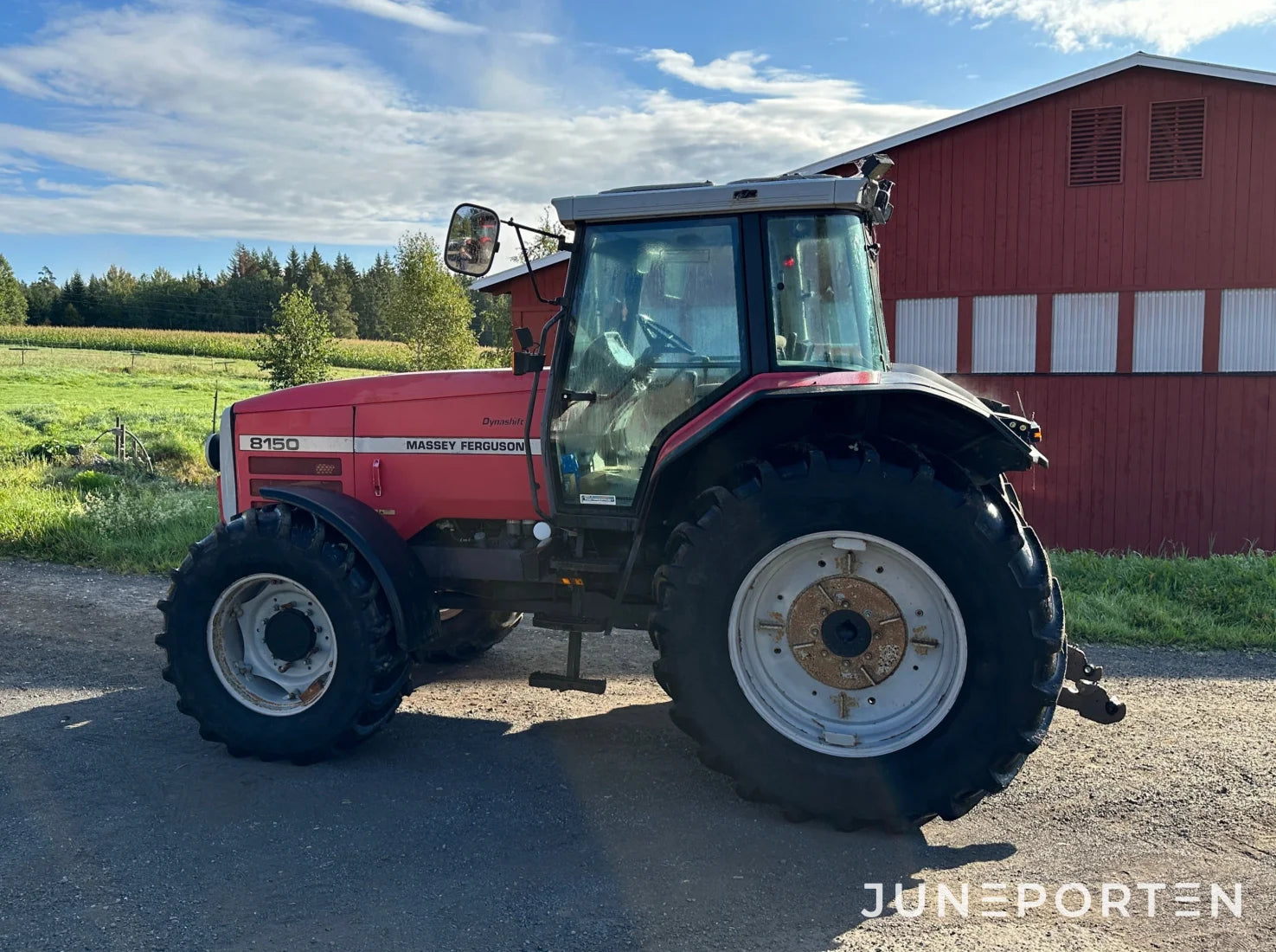 Massey Ferguson 8150 med Twintrac