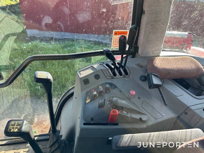 Massey Ferguson 8150 med Twintrac