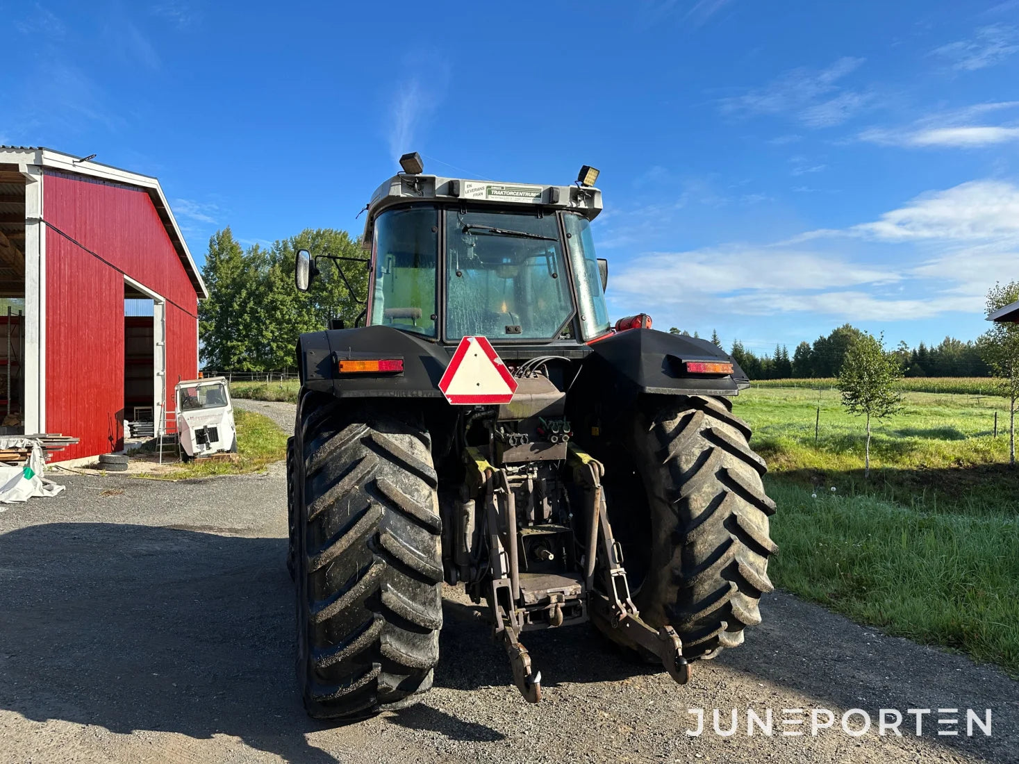 Massey Ferguson 8150 med Twintrac
