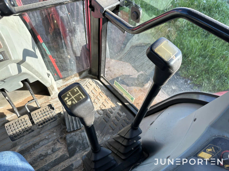 Massey Ferguson 8150 med Twintrac