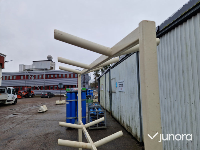 Materialställ på hjul