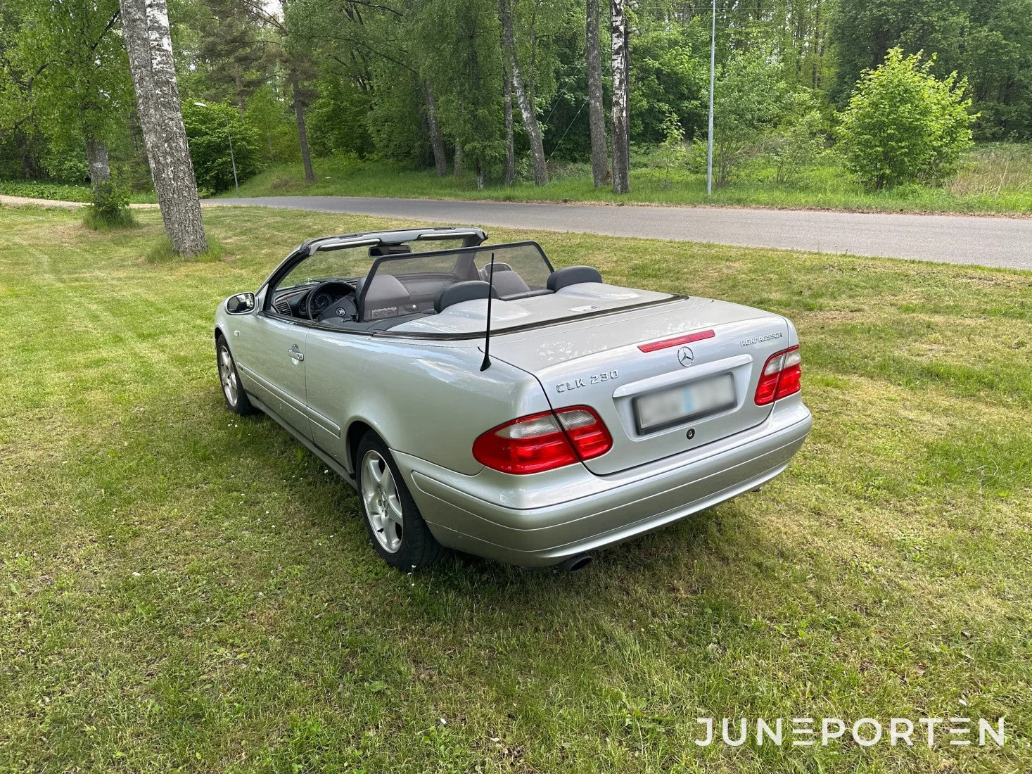 Mercedes-Benz CLK 230