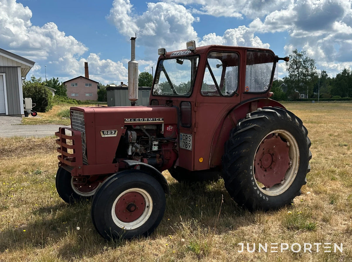 McCormick Intern 523