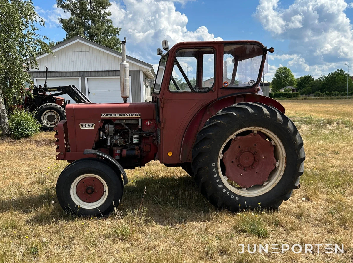 McCormick Intern 523