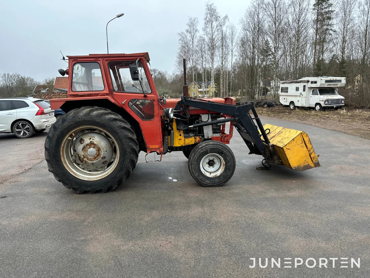 Massey Ferguson 185 S med lastare