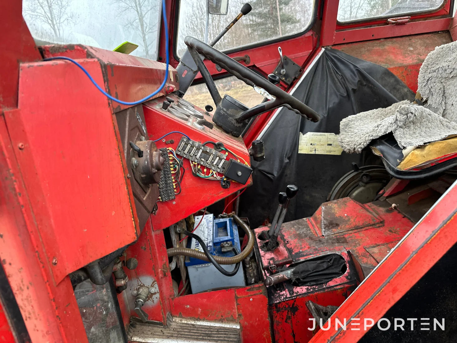 Massey Ferguson 185 S med lastare