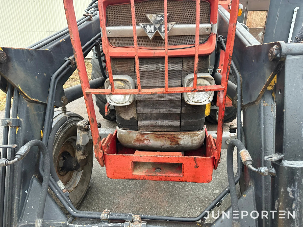 Massey Ferguson 185 S med lastare