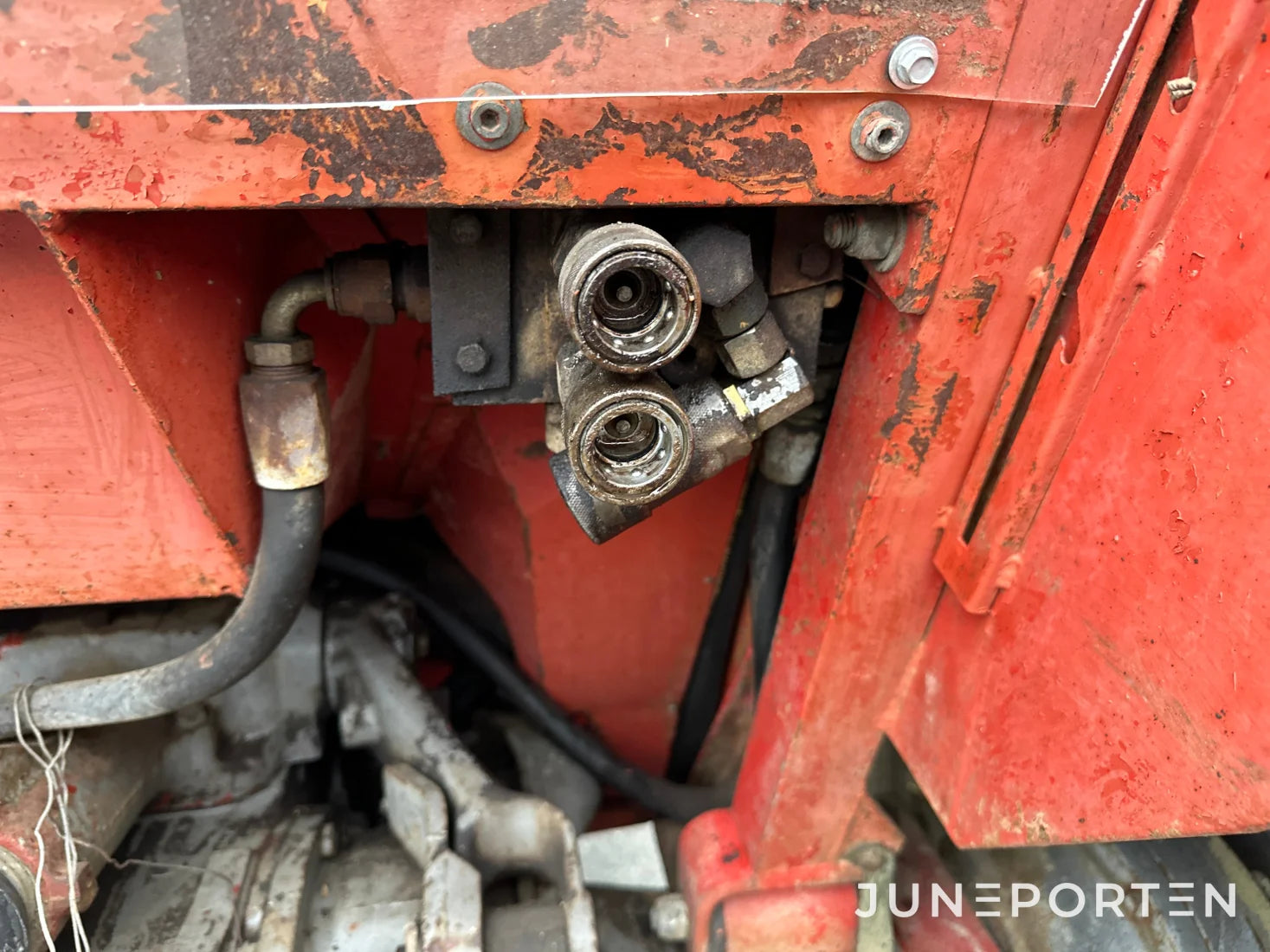 Massey Ferguson 185 S med lastare