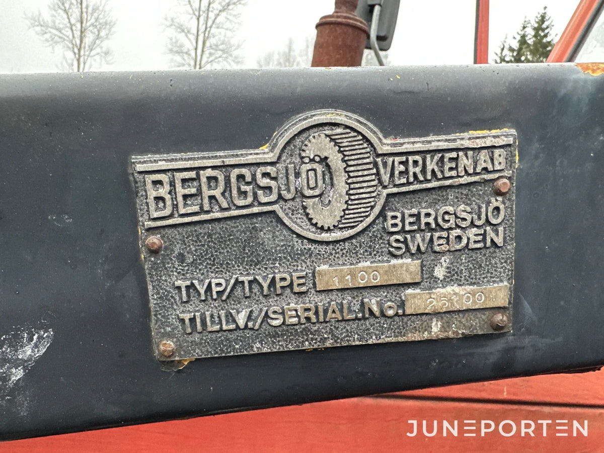 Massey Ferguson 185 S med lastare