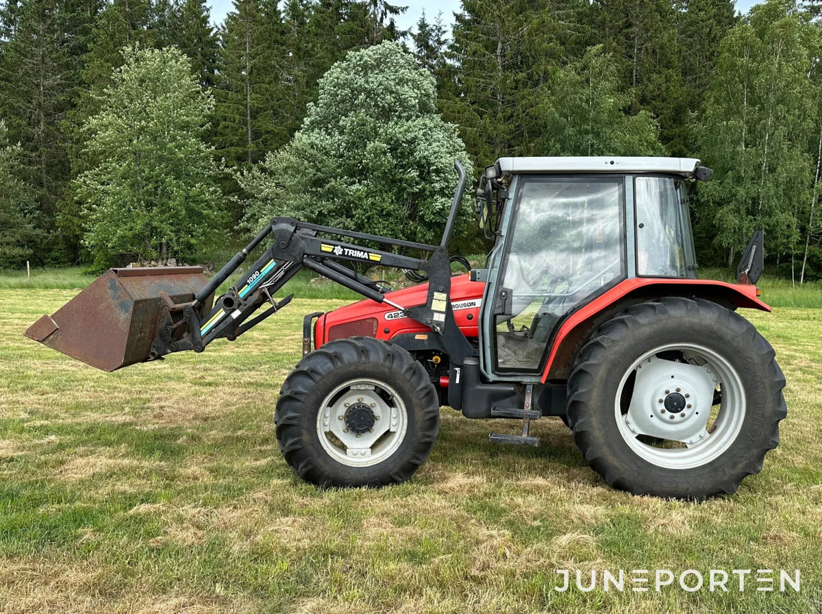 Massey Ferguson 4235 4WD med lastare