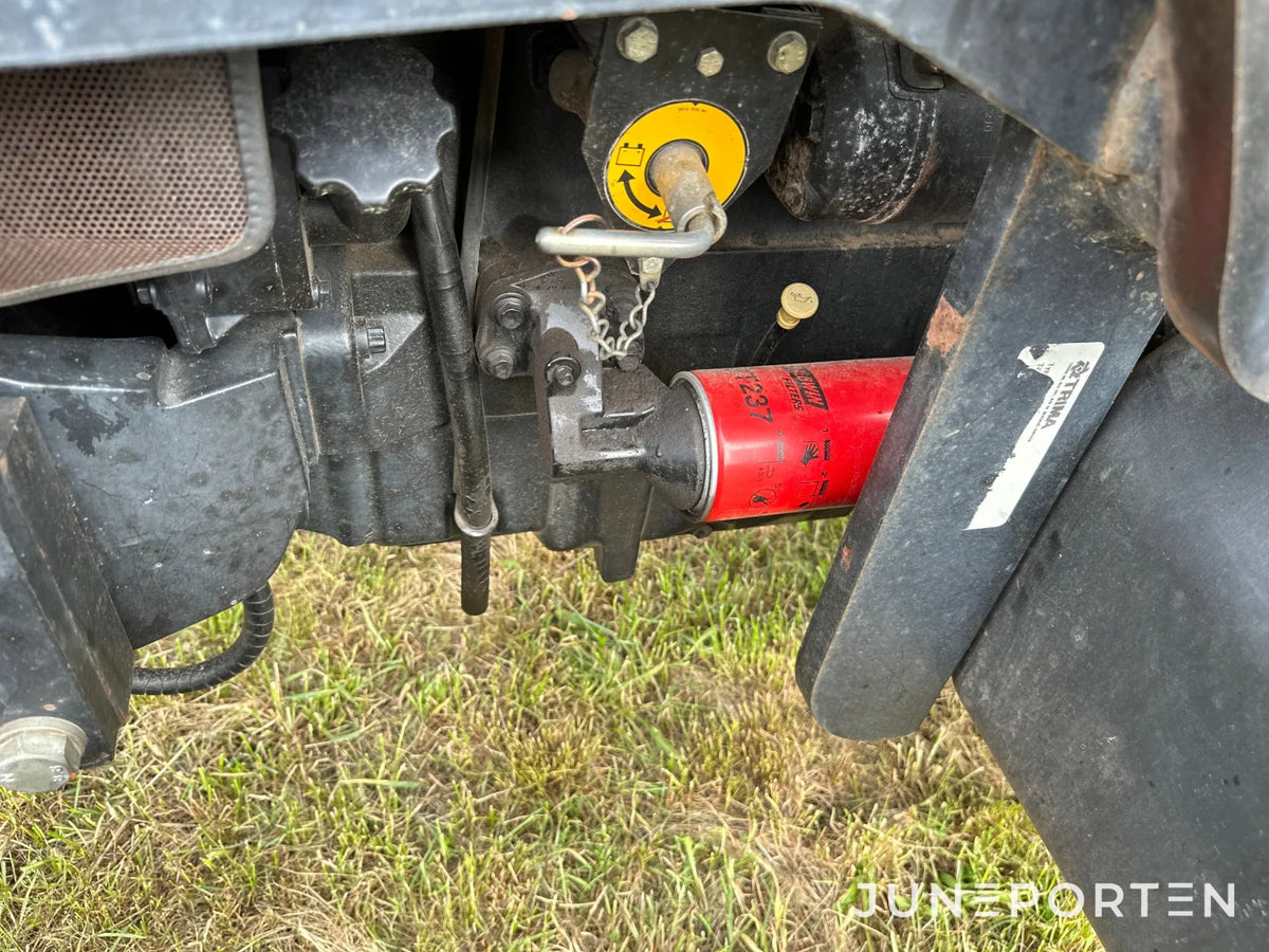 Massey Ferguson 4235 4WD med lastare