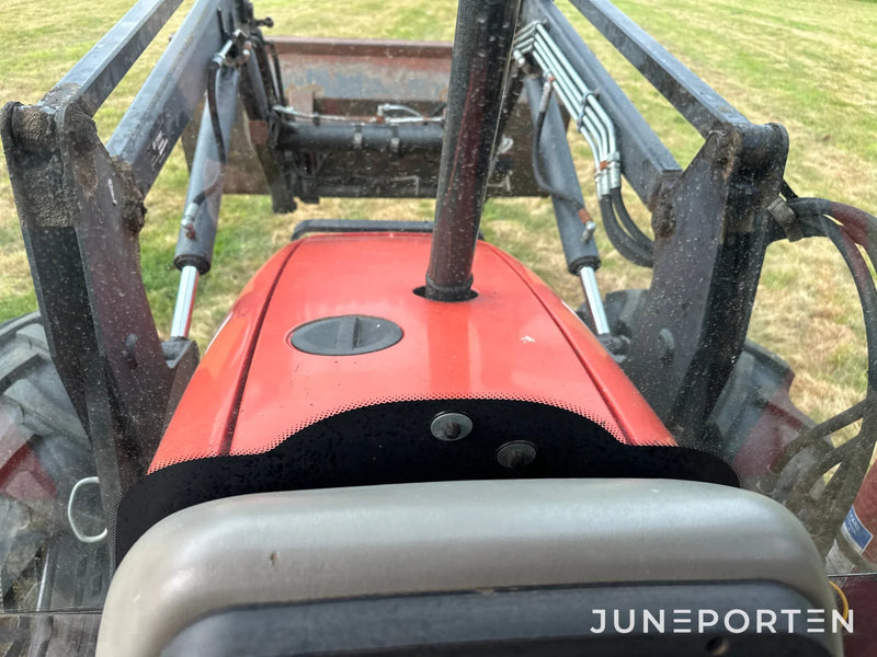 Massey Ferguson 4235 4WD med lastare