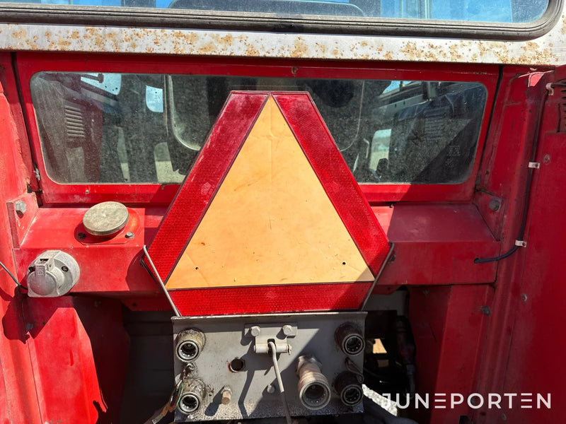 Massey Ferguson 595