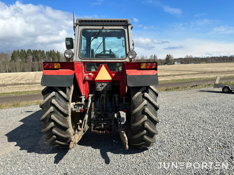 Massey Ferguson 595