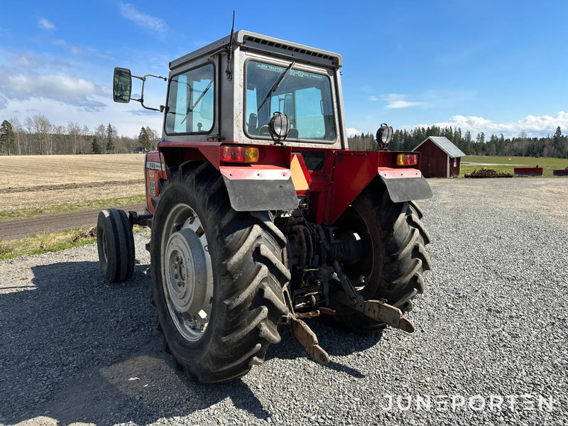 Massey Ferguson 595