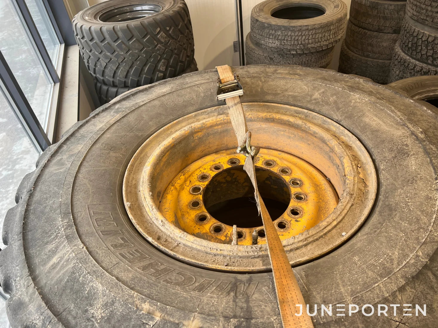 Hjul Michelin 600/65-25