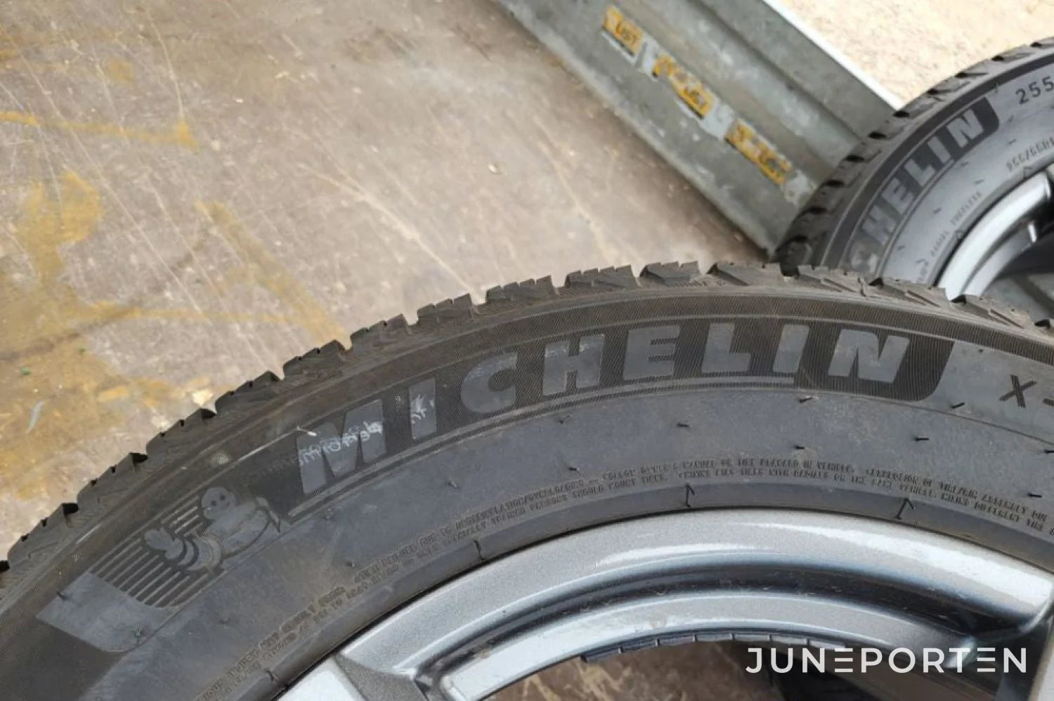 MICHELIN X-Ice Snow SUV