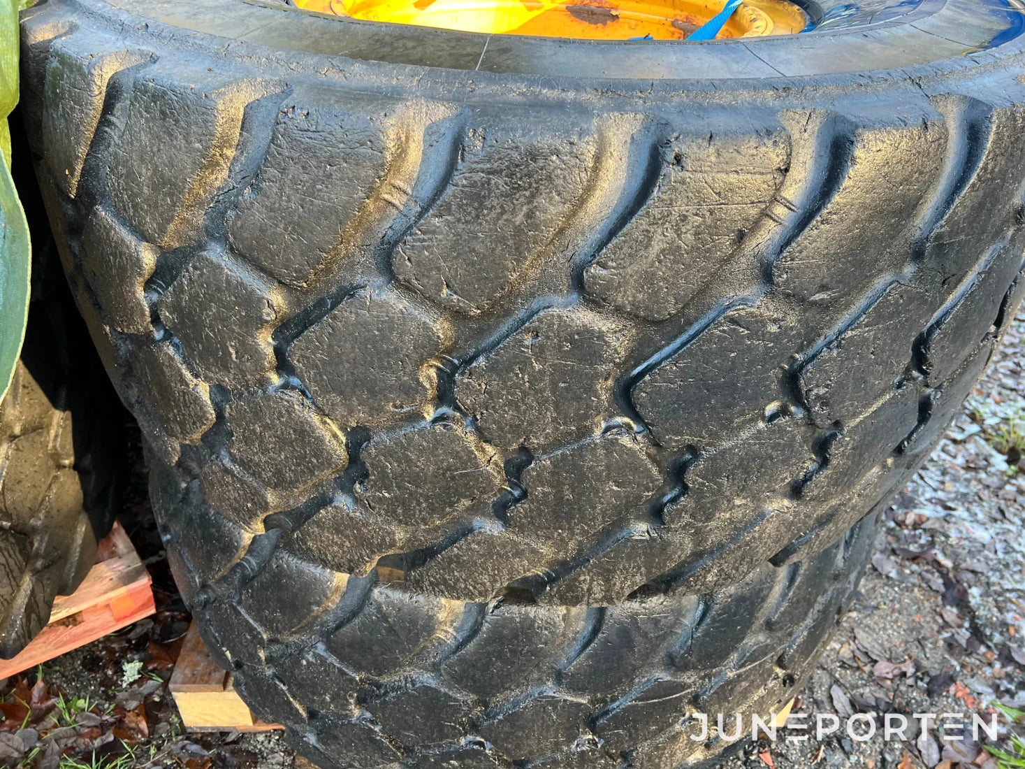 Kompletta hjul Michelin XLD 600/65 R25