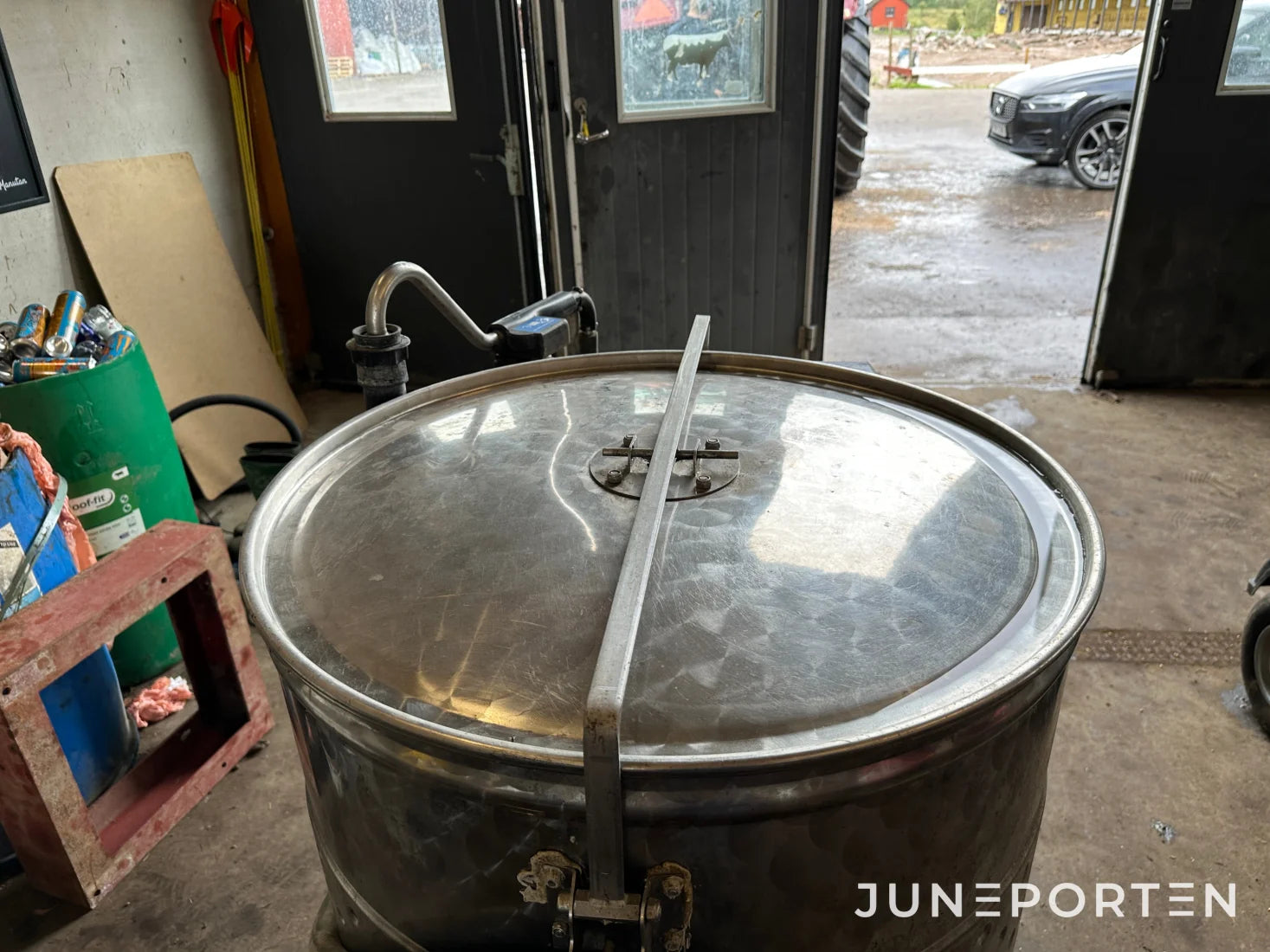 Bogserad mjölktaxi Gårdsby 2018