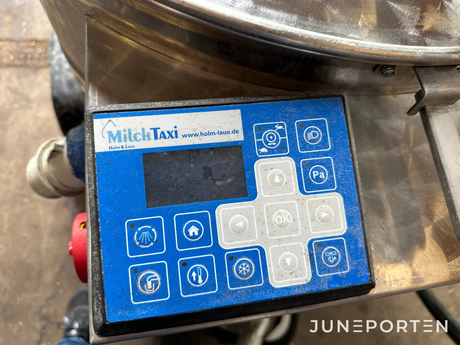 Bogserad mjölktaxi Gårdsby 2018