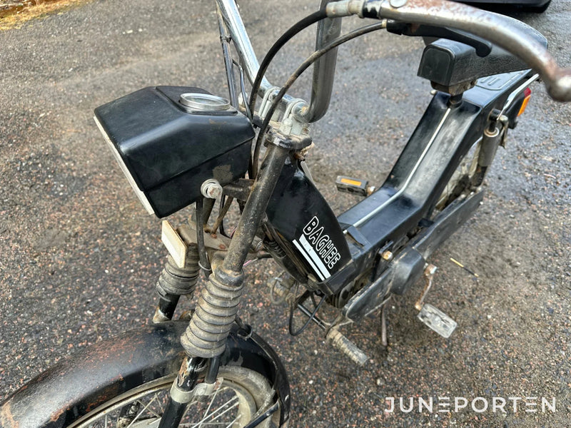 Moped Baghee