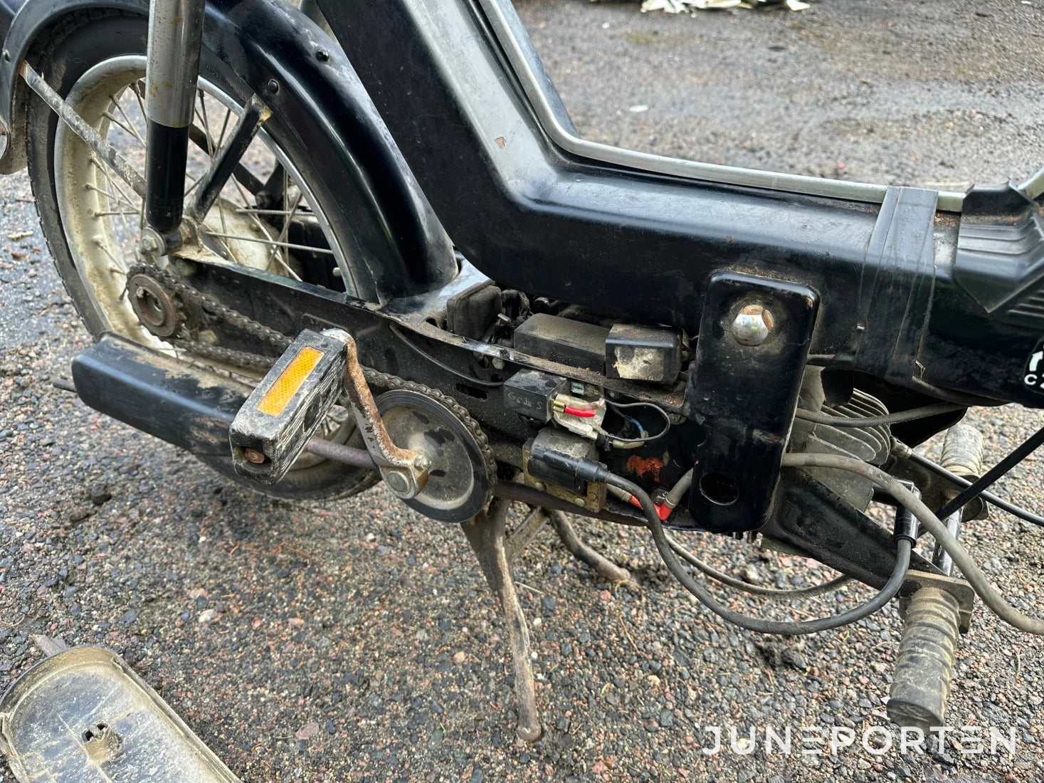 Moped Baghee