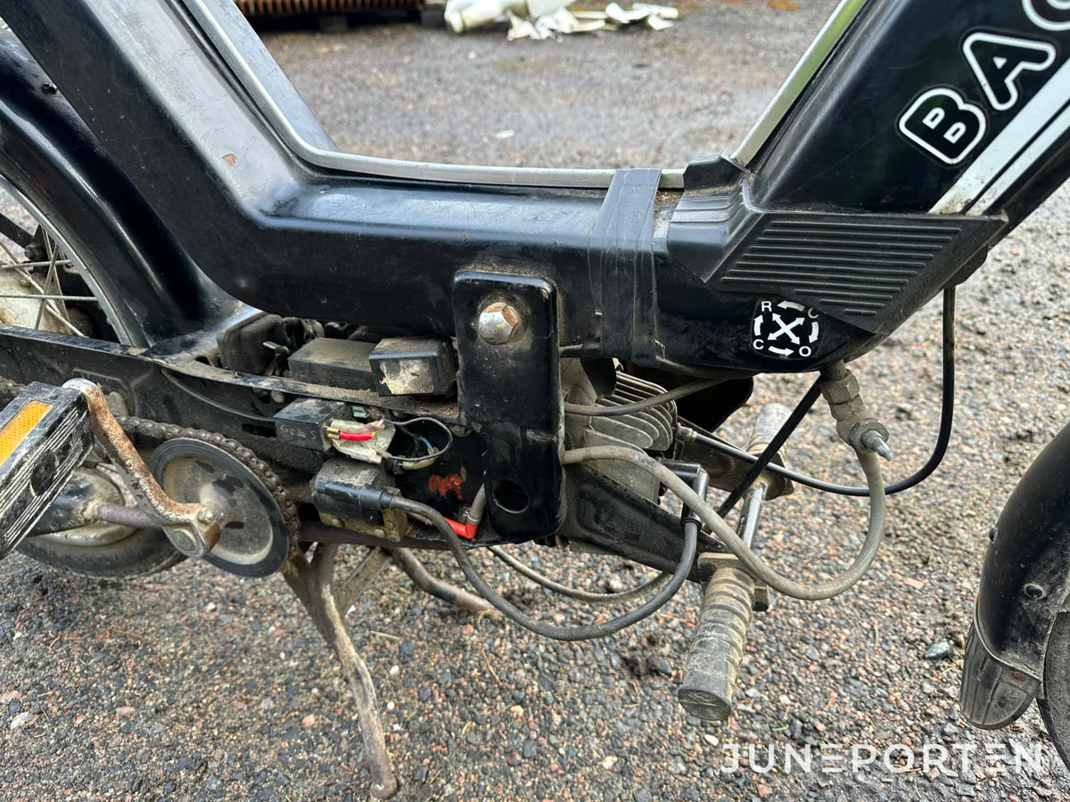 Moped Baghee