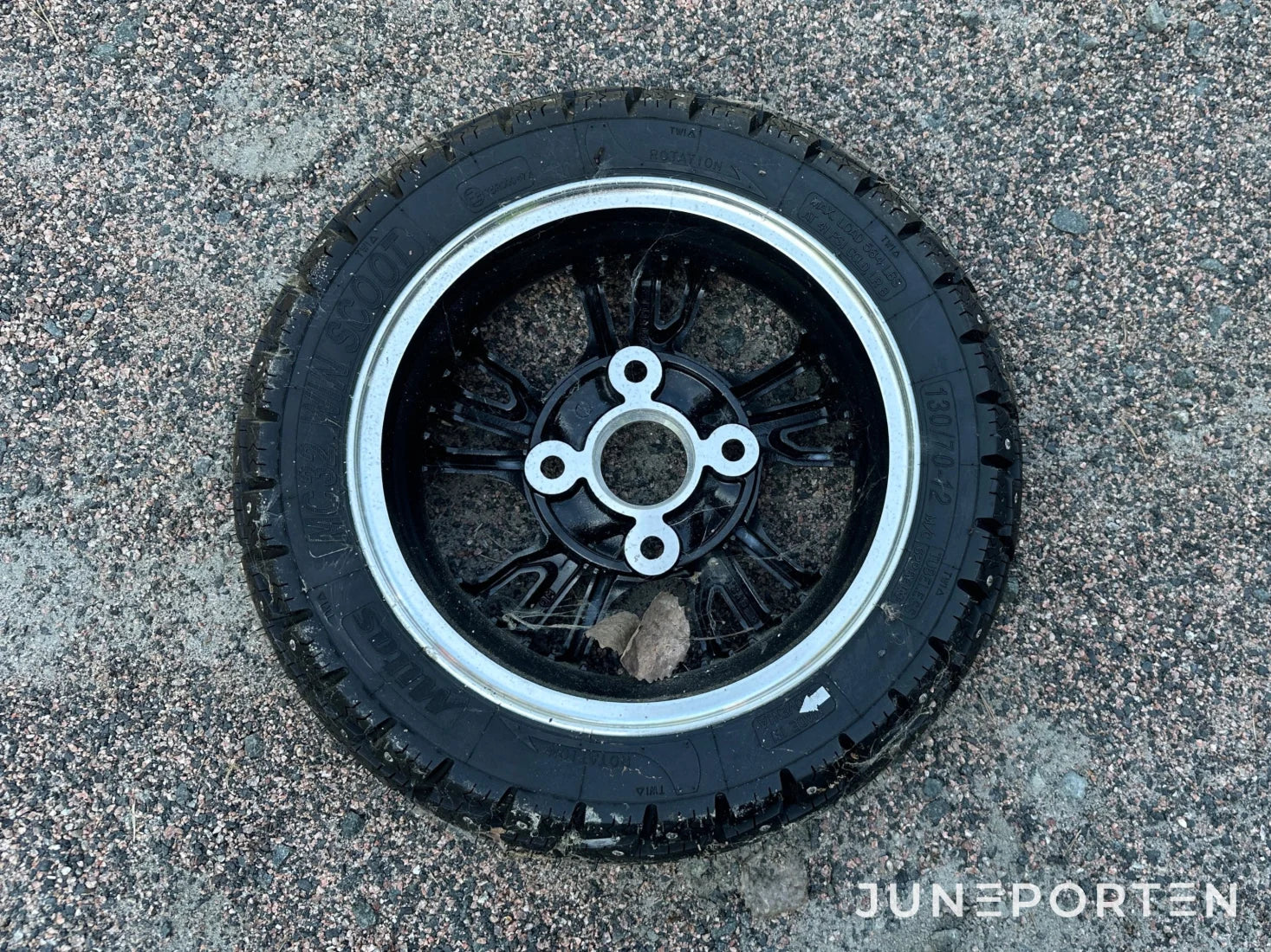 Mopedbil Tol Skand Gomoto 3.3