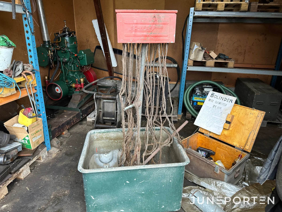 Motor Bolinder B12 Babord 25 hk