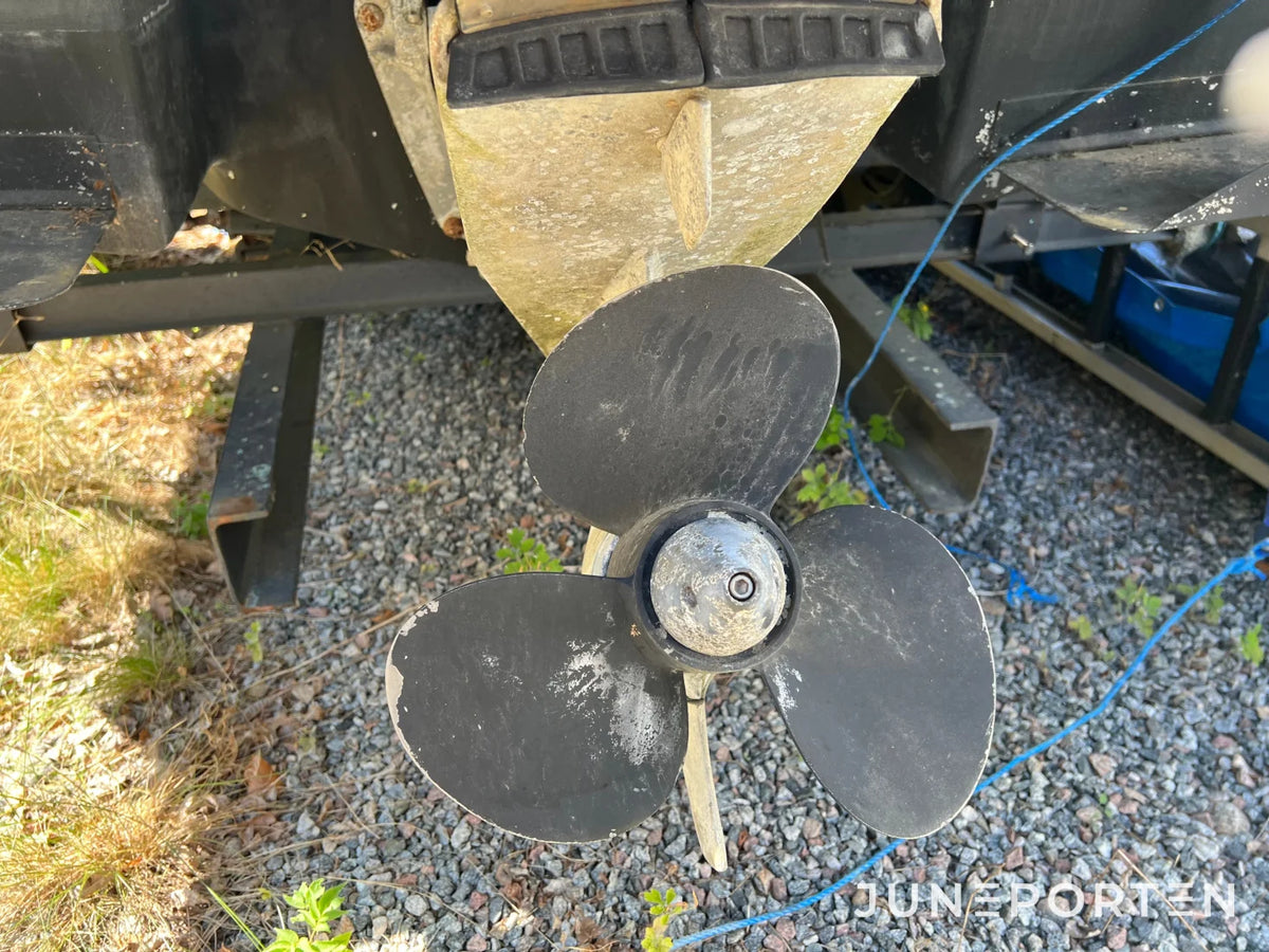 Motorbåt Flipper 700