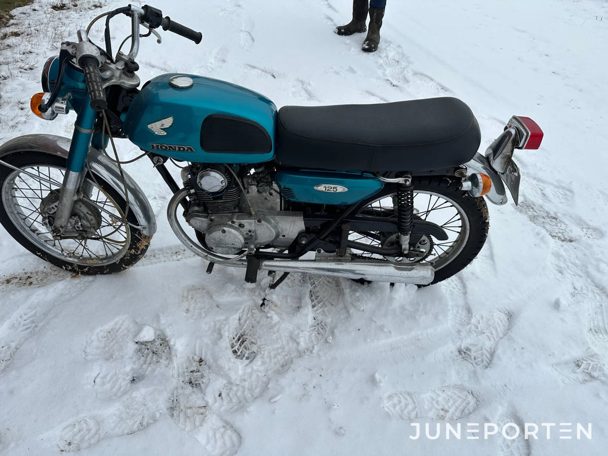 Motorcykel Honda CB 125 K3