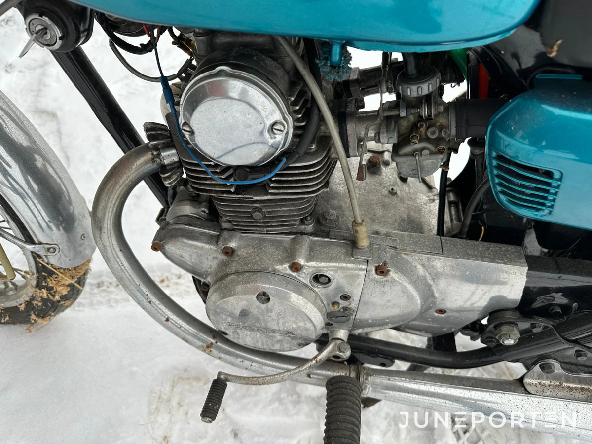 Motorcykel Honda CB 125 K3