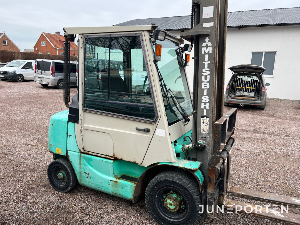 Motviktstruck Mitsubishi FD25