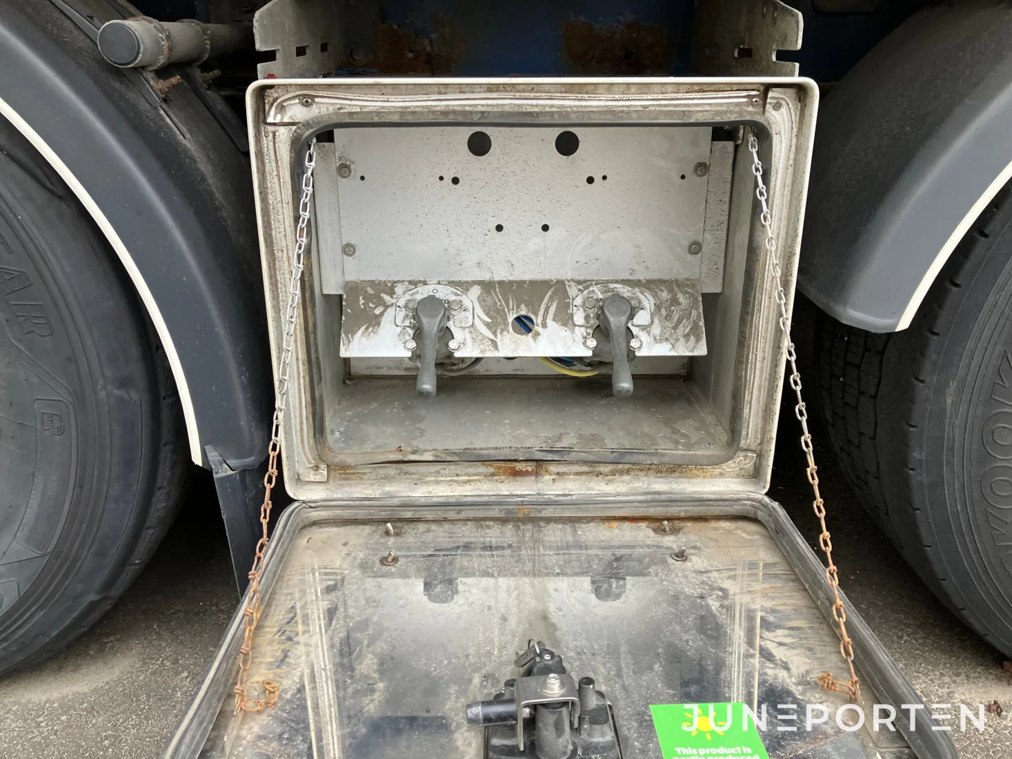 NÄRKO D4MB13R32 4-axlig släpvagn (FRC)