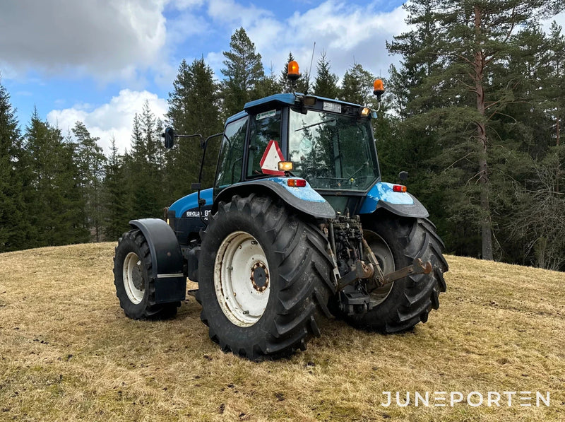 New Holland 8360 4WD