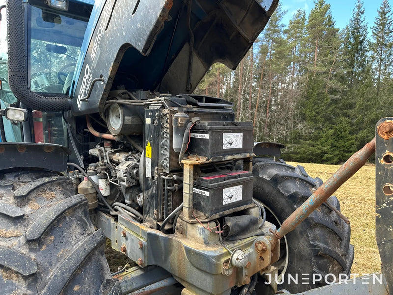 New Holland 8360 4WD