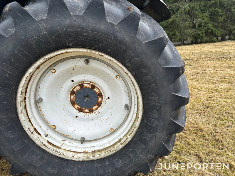New Holland 8360 4WD